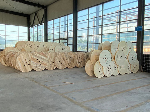 長(zhǎng)飛光纖光纜(lan)